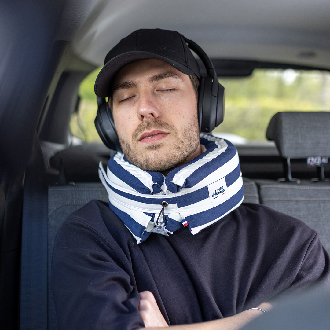 Coussin de Voyage Le Petit Dormeur - Rayé bleu