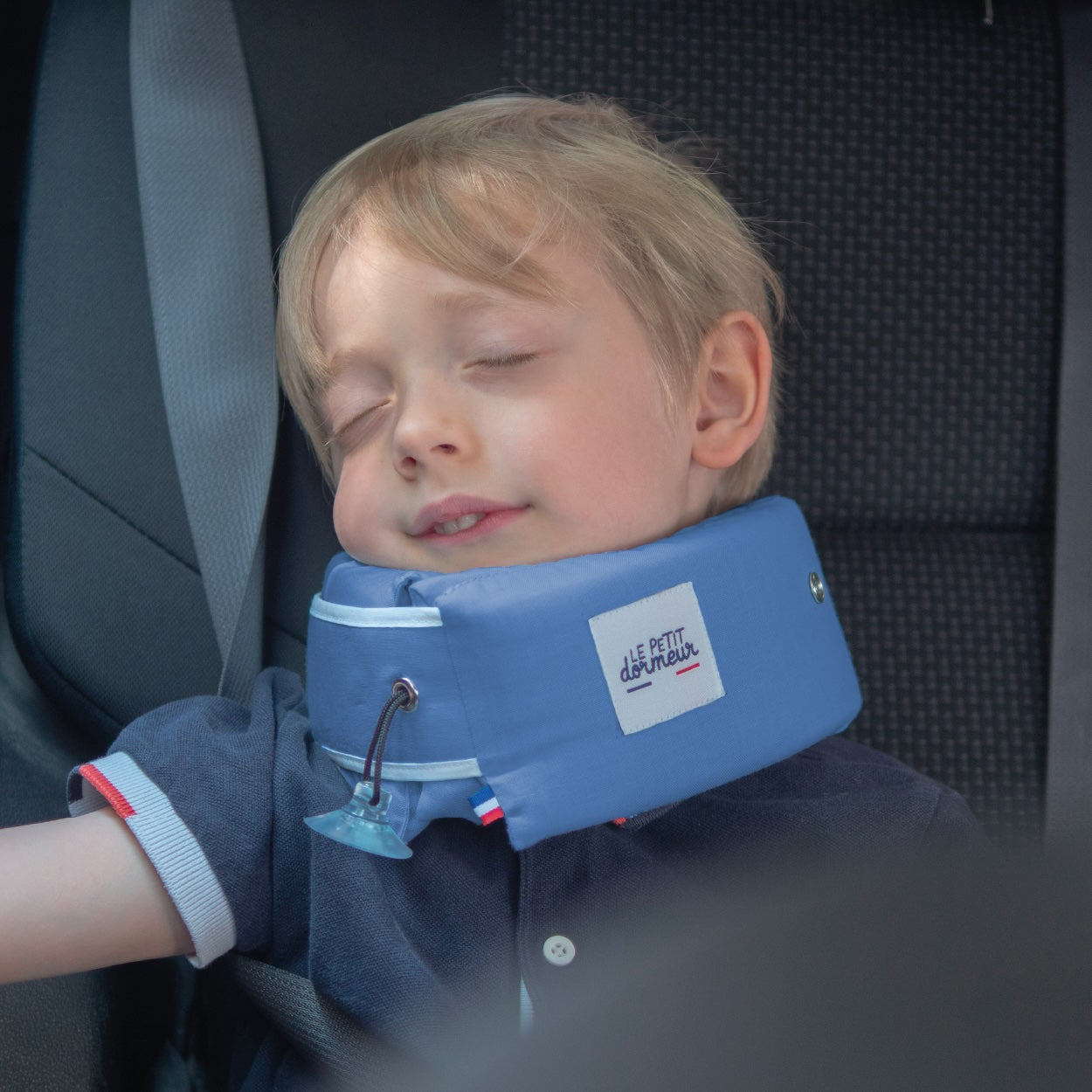 Coussin de voyage enfant Le Petit Dormeur - Velours bleu